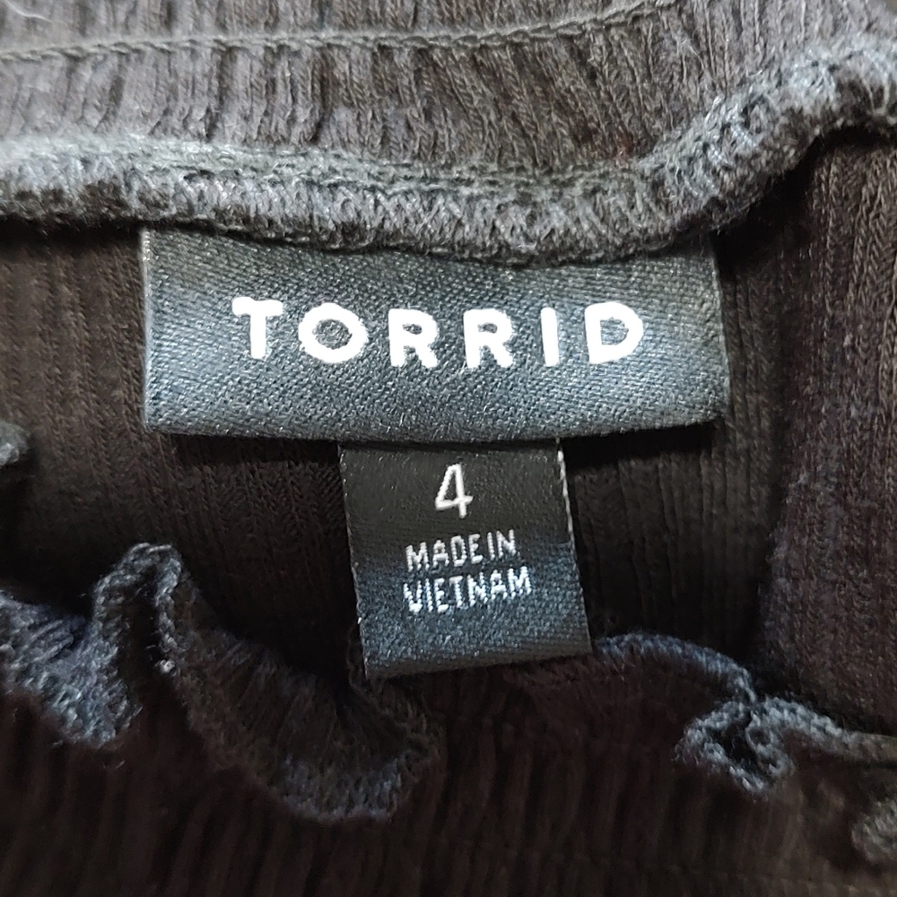 Torrid Black Ruffled Neckline Gauze Blouse Size 4X - Picture 10 of 10
